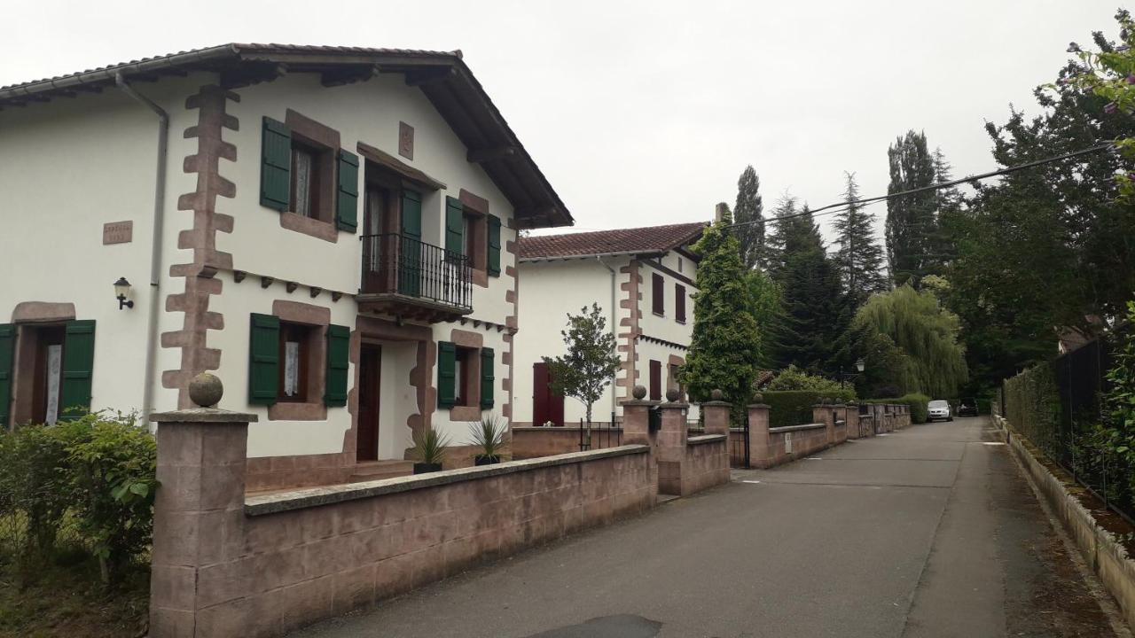 Lopenea Villa Garzáin Екстериор снимка